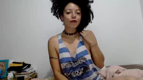 Snapshot of latinadreamy chatting on 5, 2, 2025 Latinacoka online show from 5, 2, 2025