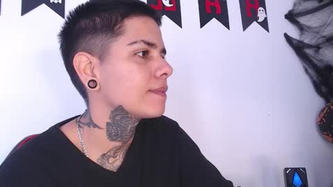 Snapshot of latinaleksa chatting on 27, 10, 2025 Alex online show from 27, 10, 2025