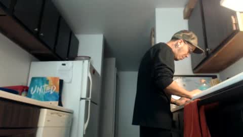 Chris online show from 11, 12, 2024