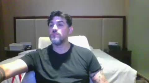 latinmaduro33 online show from 9, 7, 2026