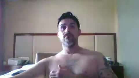 latinmaduro33 online show from 10, 7, 2026