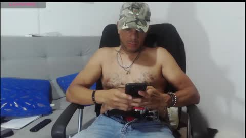 Snapshot of latinmartin254 chatting on 24, 5, 2026 latinmartin254 online show from 24, 5, 2026