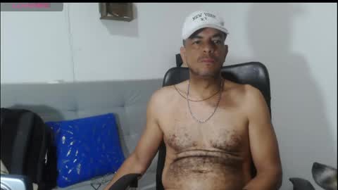 Snapshot of latinmartin254 chatting on 6, 6, 2026 latinmartin254 online show from 6, 6, 2026