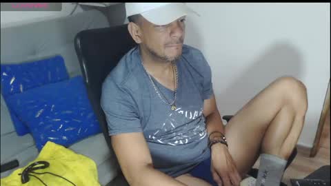 Snapshot of latinmartin254 chatting on 8, 6, 2026 latinmartin254 online show from 8, 6, 2026