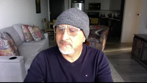 QS - INDEPENDENT MODEL online show from 22, 2, 2025