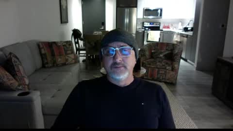 QS - INDEPENDENT MODEL online show from 4, 3, 2025