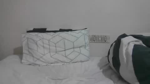 latino_rodri online show from 19, 4, 2026