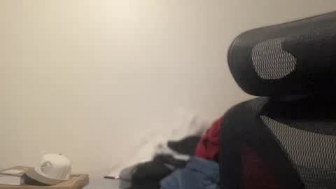 call me papi -- follow my twitter latinoc30 online show from 2, 12, 2025