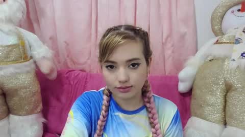 latinqueen2020 online show from 11, 1, 2025