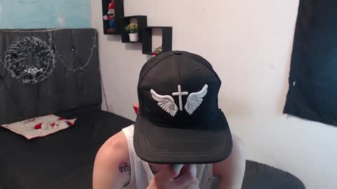 Snapshot of latins_boys_20 chatting on 12, 12, 2024 NICK online show from 12, 12, 2024