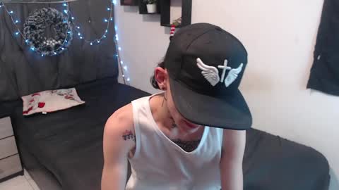 Snapshot of latins_boys_20 chatting on 16, 12, 2024 NICK online show from 16, 12, 2024