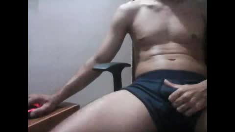 Snapshot of latintropikal chatting on 19, 2, 2025 Latin Flow online show from 19, 2, 2025