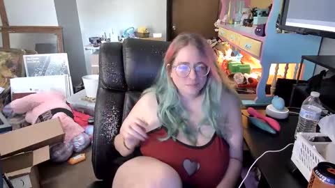 Little Leo online show from 8, 10, 2025