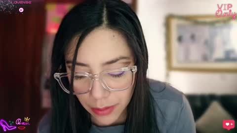 laujgray online show from 5, 4, 2026