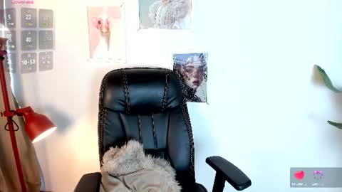 Snapshot of laukyubey1 chatting on 3, 7, 2026 laukyubey1 online show from 3, 7, 2026