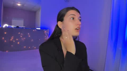 Snapshot of laura__leee chatting on 15, 5, 2026 Laura online show from 15, 5, 2026