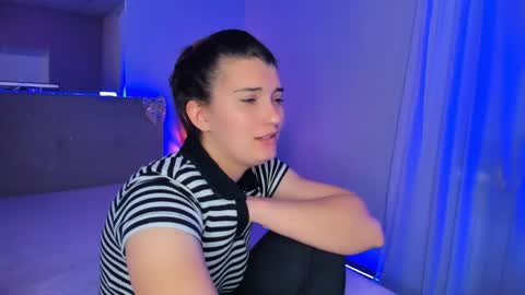 Snapshot of laura__leee chatting on 16, 5, 2026 Laura online show from 16, 5, 2026