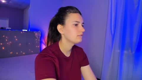 Snapshot of laura__leee chatting on 19, 5, 2026 Laura online show from 19, 5, 2026