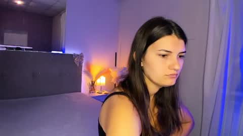 Snapshot of laura__leee chatting on 6, 7, 2026 Laura online show from 6, 7, 2026