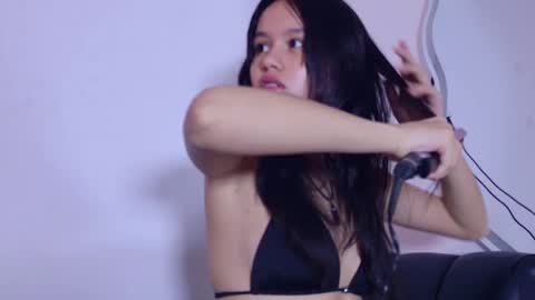 laura_and_kevin online show from 16, 10, 2025