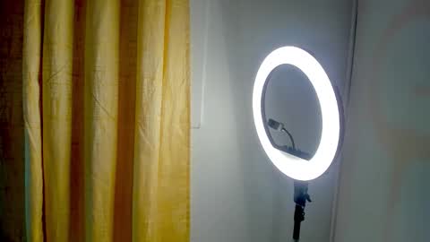 Snapshot of laura_bassi chatting on 3, 3, 2026 Laura Bassi online show from 3, 3, 2026