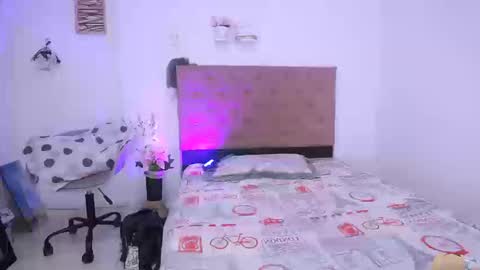 LAURA online show from 9, 9, 2025