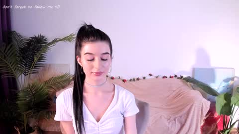 Laura online show from 5, 2, 2025