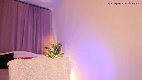 Laura online show from 1, 3, 2025