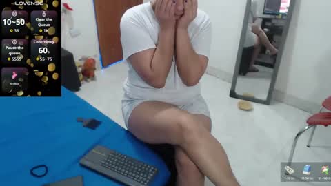 Snapshot of laura_foxx2379 chatting on 12, 9, 2025 laura_foxx2379 online show from 12, 9, 2025