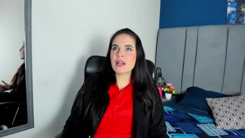 laura hotties online show from 9, 2, 2026