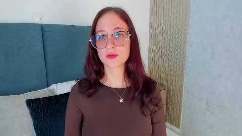 Snapshot of laura_ivy chatting on 23, 4, 2026 LauraIvy online show from 23, 4, 2026