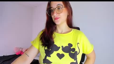 Snapshot of laura_ivy chatting on 17, 6, 2026 LauraIvy online show from 17, 6, 2026