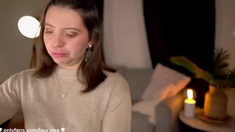 Laura Lee. online show from 12, 9, 2025