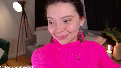 Laura Lee. online show from 18, 9, 2025