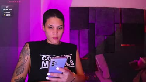 Laura Rose online show from 11, 2, 2025