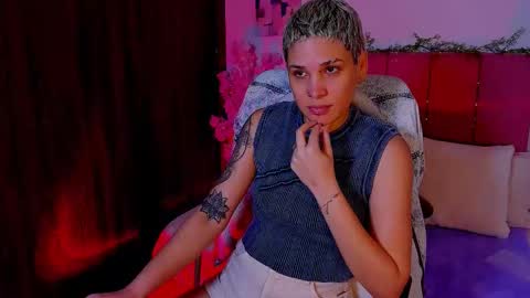 Laura Rose online show from 17, 10, 2025