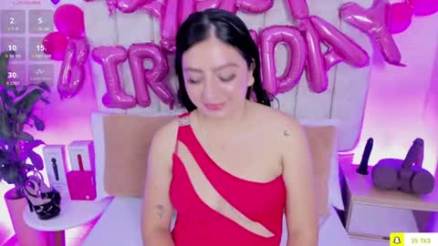 Snapshot of laura_smith12 chatting on 23, 7, 2026 Laura Smith online show from 23, 7, 2026