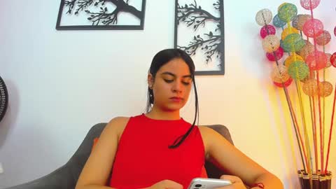 LAURA SOE online show from 17, 1, 2025