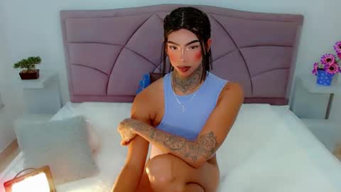Snapshot of laura_sweet7 chatting on 30, 1, 2025 Laura online show from 30, 1, 2025