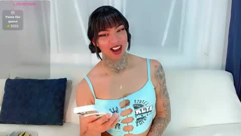 Laura online show from 15, 7, 2026