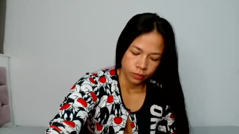 Snapshot of lauracb_ chatting on 23, 7, 2026 lauracb online show from 23, 7, 2026