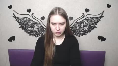 Snapshot of laurahlot chatting on 28, 4, 2026 LauraHlot online show from 28, 4, 2026
