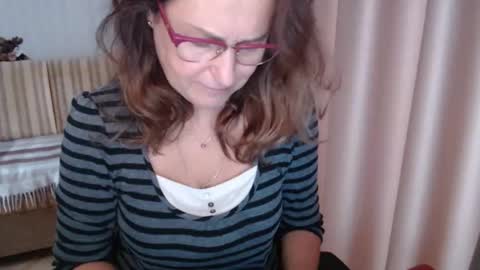 Lauraoven1 online show from 23, 10, 2025