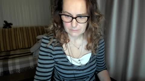 Lauraoven1 online show from 16, 1, 2026