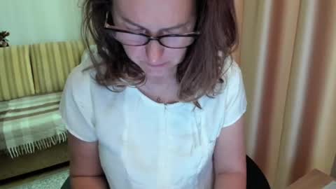 Snapshot of lauraoven1 chatting on 22, 6, 2026 Lauraoven1 online show from 22, 6, 2026