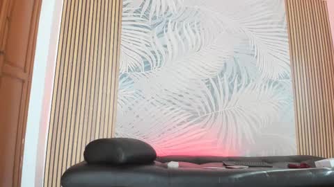 Snapshot of laurarossi_nova chatting on 9, 2, 2025 Laura online show from 9, 2, 2025