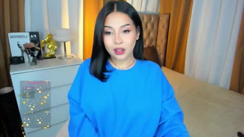 Your sweet Laura online show from 12, 10, 2025