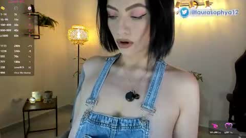 Snapshot of laurasophya chatting on 5, 7, 2026 Laura online show from 5, 7, 2026