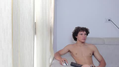 Laureent online show from 2, 1, 2025