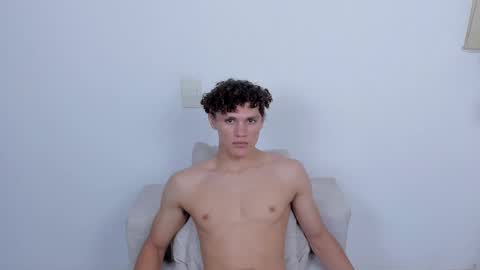 Laureent online show from 4, 3, 2025